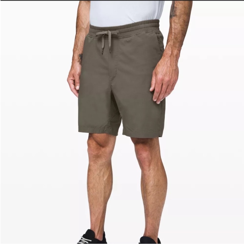 Lululemon Bowline 8’ Shorts